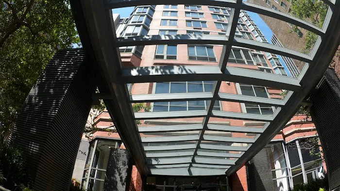 Tribeca Tower Luxury Apartments Picture 5