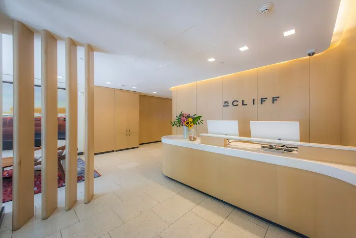 15 Cliff Apartments Picture 4
