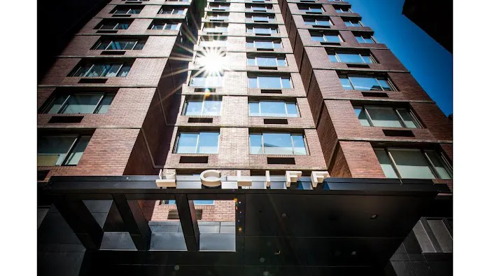 15 Cliff Apartments Picture 5