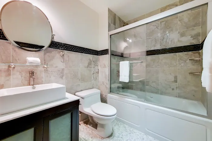 Furnished Quarters Picture 9