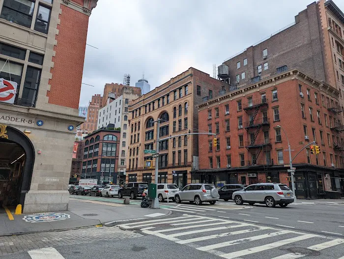 Douglas Elliman Real Estate Office in Tribeca, New York, NY Picture 4