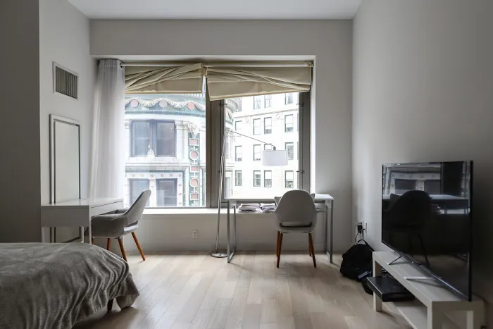 212 Realty New York Picture 2