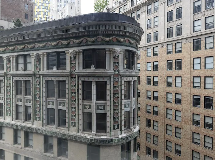 212 Realty New York Picture 4