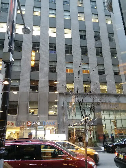 125 Maiden Lane Picture 7