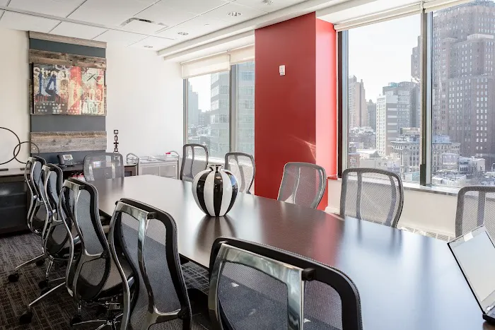 Regus - New York City - SoHo - Hudson Square Picture 8