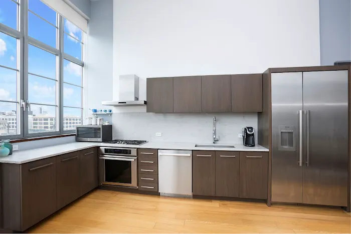 Demsker Realty Picture 3