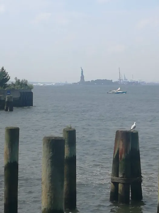 Battery Park Realty Picture 2