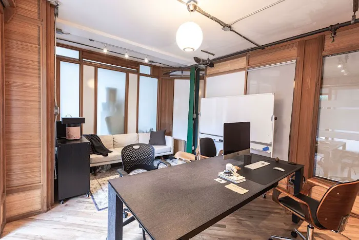 SoHo Terrace - Office Space Picture 9