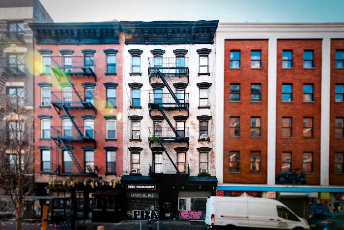 Hudson Brownstone Picture 4