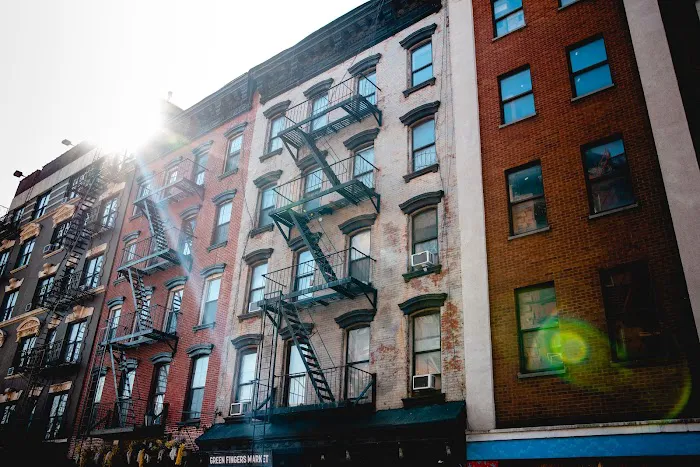 Hudson Brownstone Picture 8
