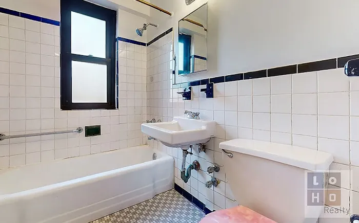 LoHo Realty, Inc. Picture 7