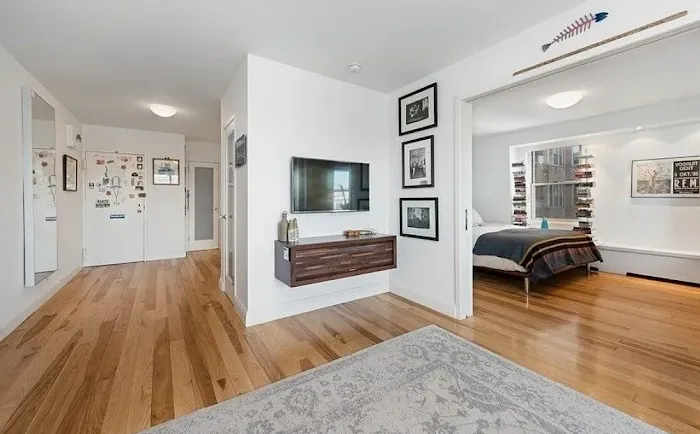 LoHo Realty, Inc. Picture 4