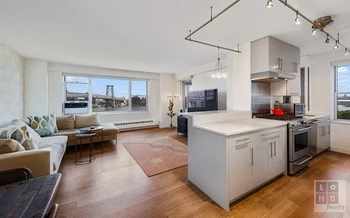 LoHo Realty, Inc. Picture 10