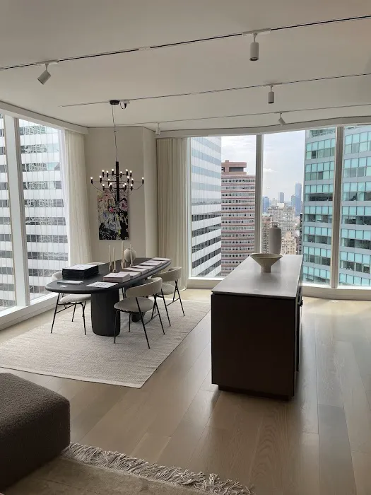 Starr Densford | Real Estate Broker | NYC | SERHANT. Picture 1