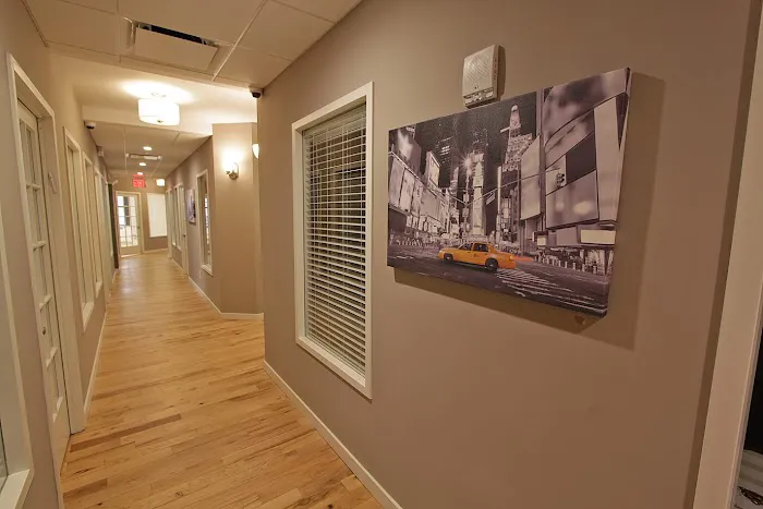 Select Office Suites - Office Space NYC Picture 4