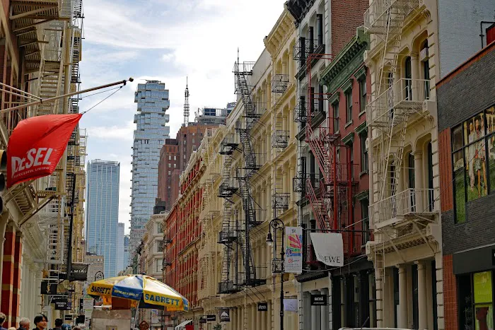 Soho Building Picture 3