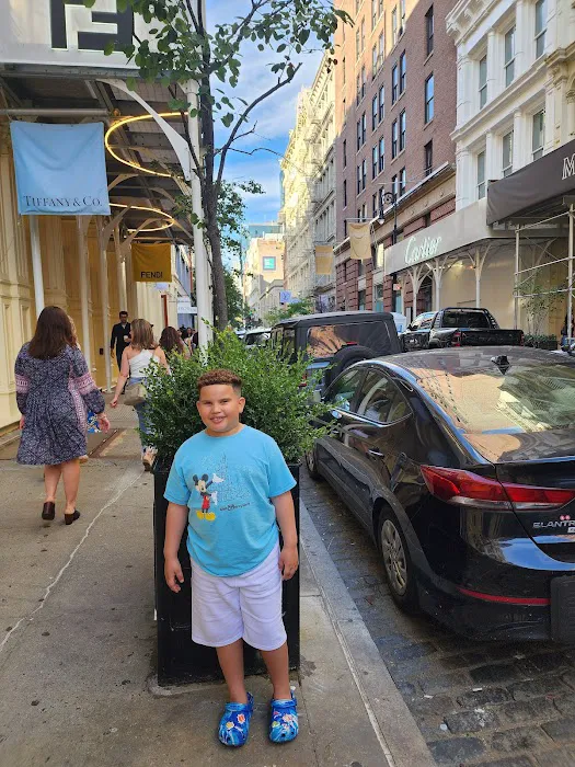 Soho Building Picture 2