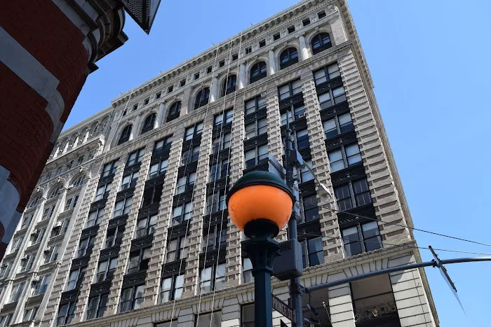 Cast Iron Real Estate Corporation Picture 4