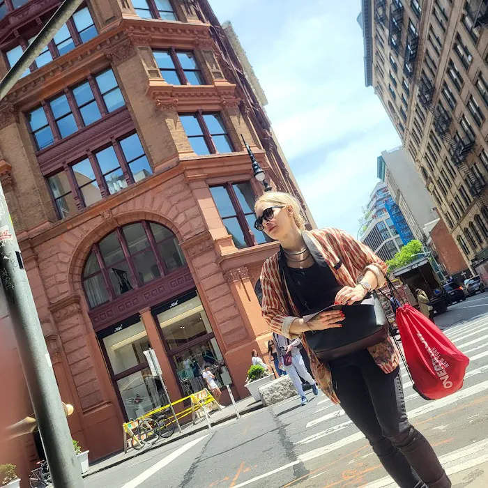 625 Broadway NY Picture 4