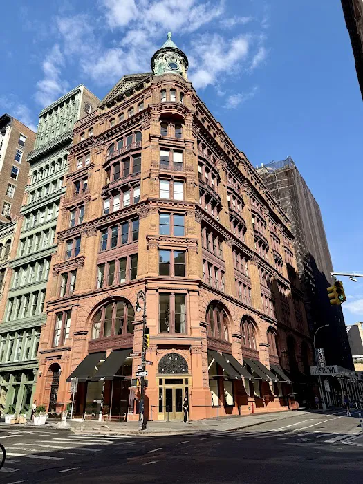 625 Broadway NY Picture 3