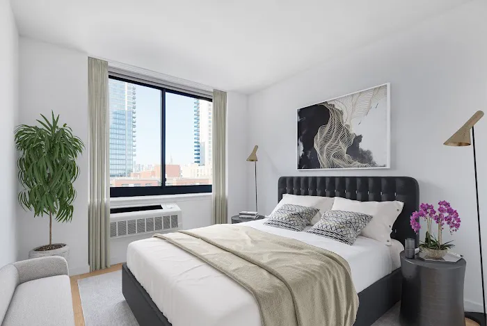 50 North 5th Picture 3