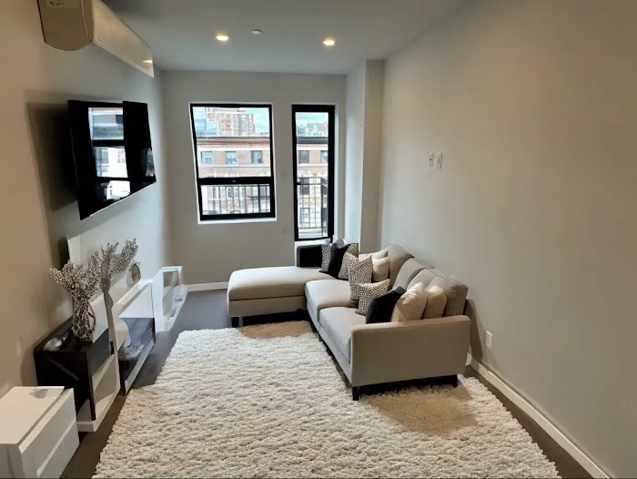 Eli Haliva Douglas Elliman Real Estate Agent Serving Manhattan and Brooklyn Picture 3