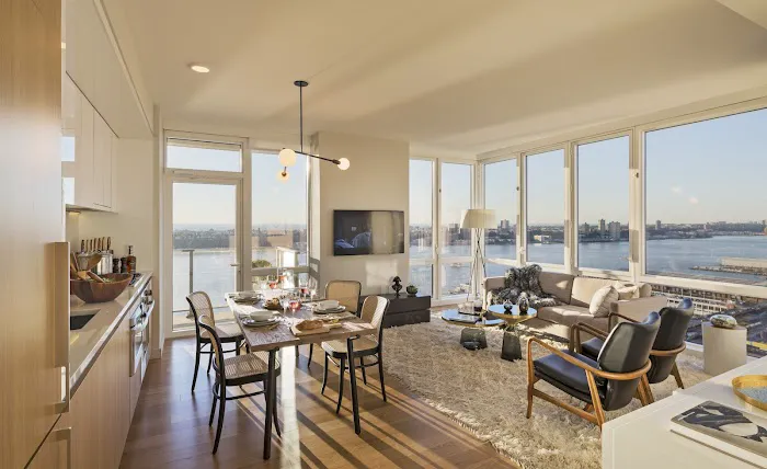 Mayell Real Estate Picture 3