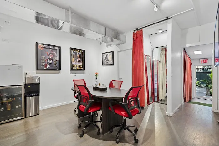 Mayell Real Estate Picture 4