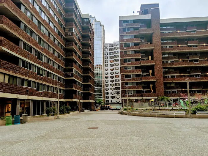 East Midtown Plaza Housing Picture 4