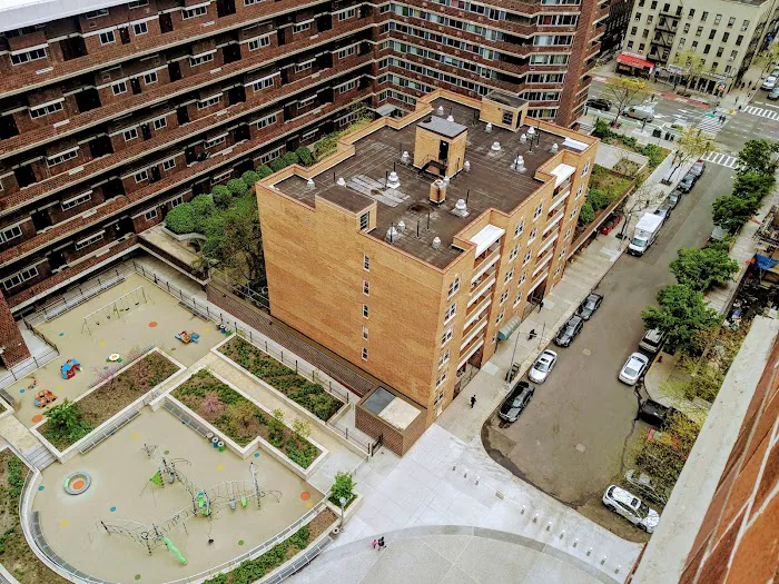 East Midtown Plaza Housing Picture 6