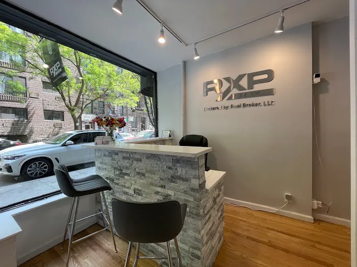 The RxP Team | Real Broker | Aneury Evangelista Picture 1