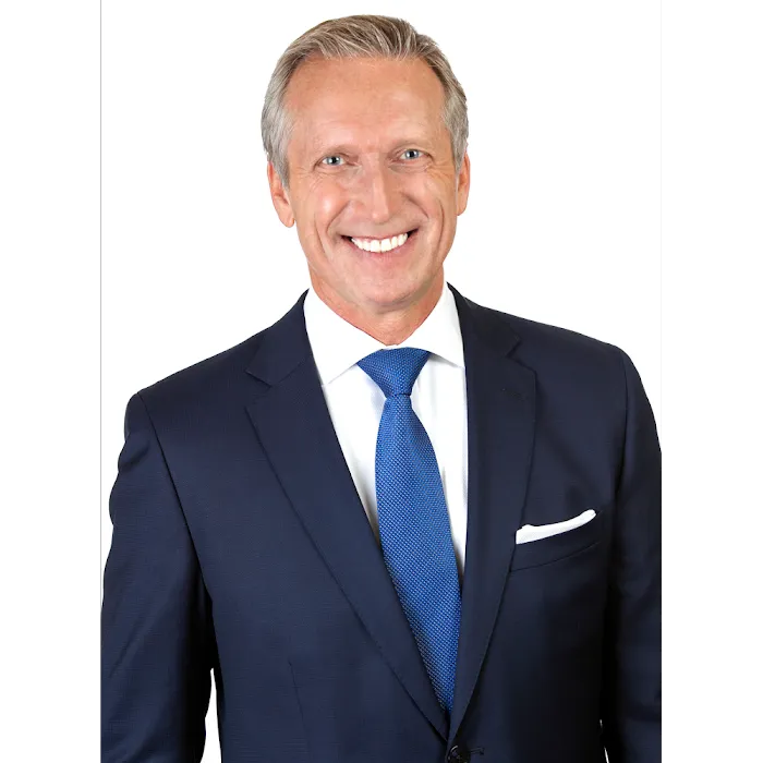 Mark Ski COMPASS Real Estate Picture 4