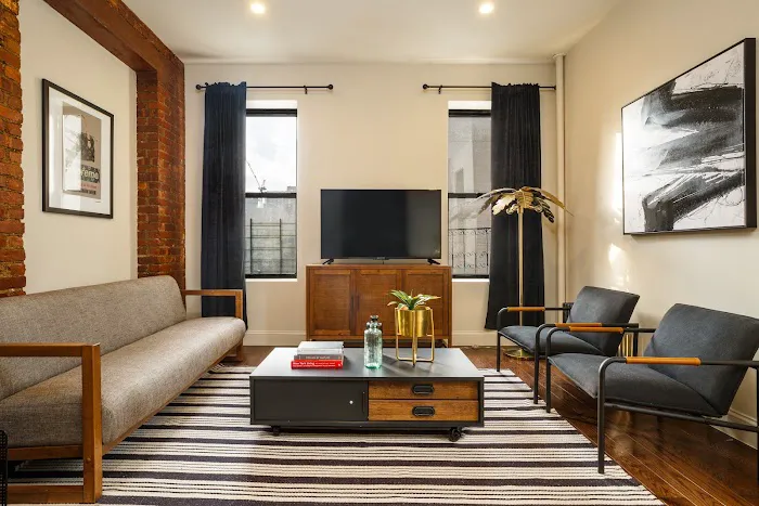June Homes | Rooms and Apartments for Rent Picture 3