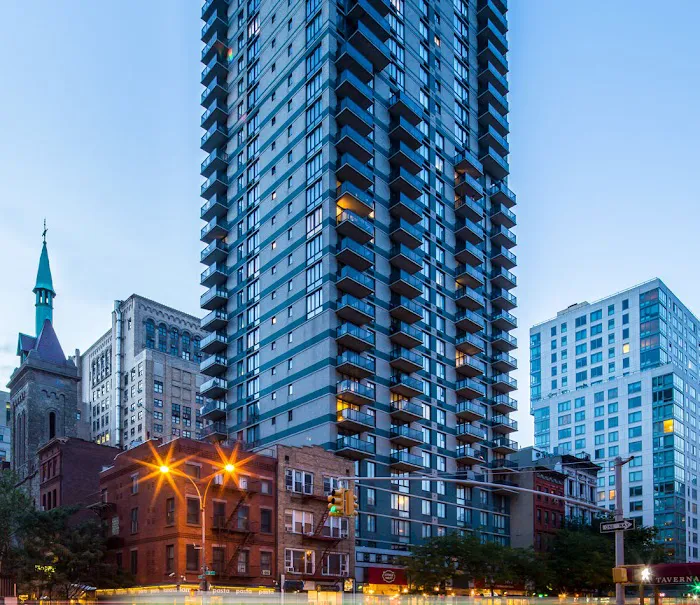 INSTRATA Gramercy Apartments Picture 7