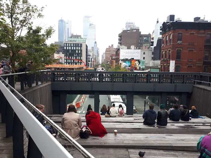 Along The High Line Picture 9