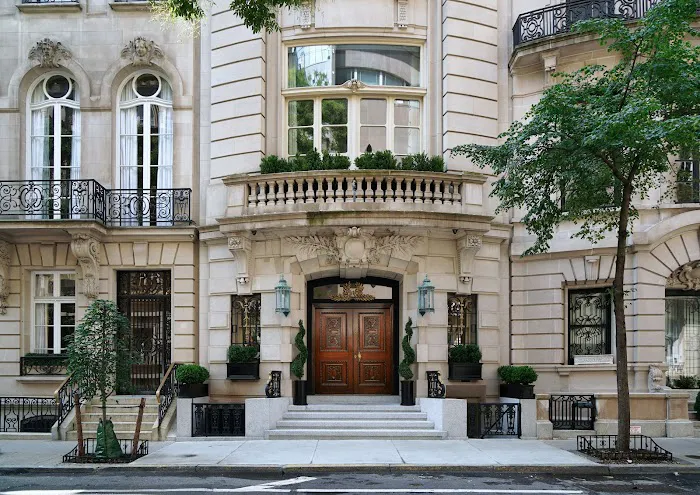 Dalia Glazer - Real Estate Agent in NYC Picture 5