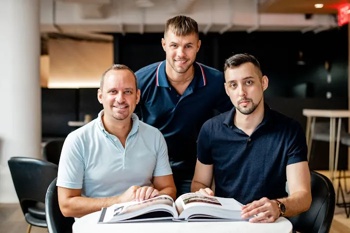 The Malow Team at Compass Picture 3