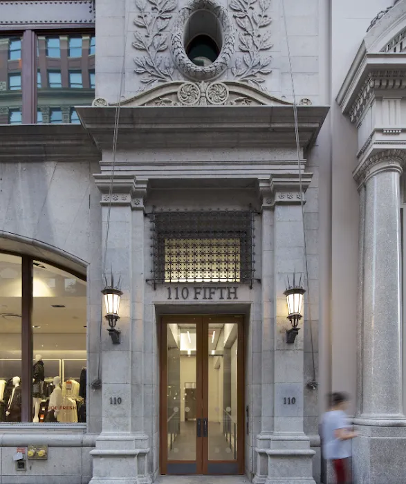 Residential Real Estate Agent at Compass NYC Gavin Hammon Picture 10