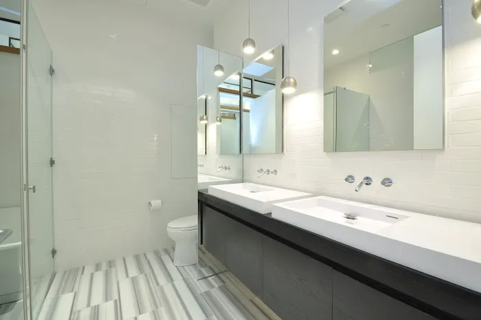 Harlington Realty Picture 1