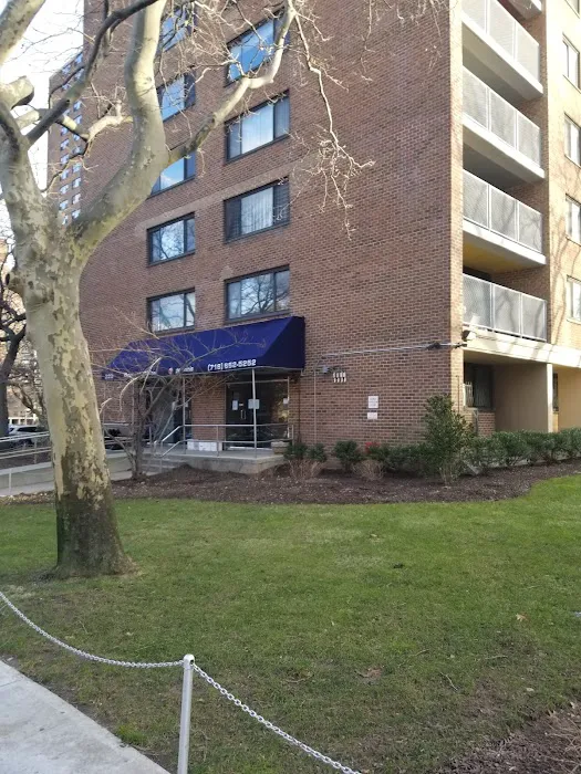St James Towers Inc Picture 6