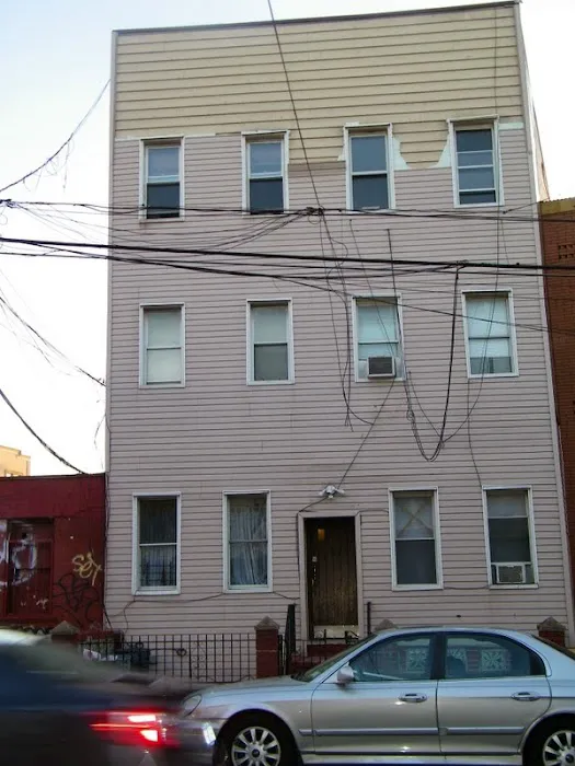 Castoria Real Estate Picture 3