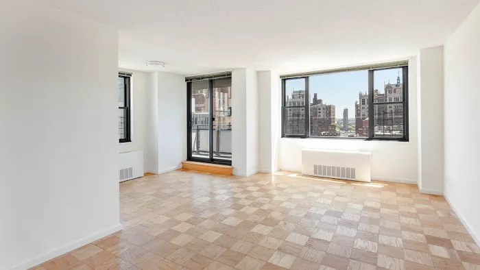 Murray Hill Tower Apartments Picture 2