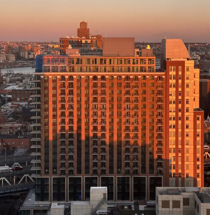 Bridgeview Dumbo Picture 4