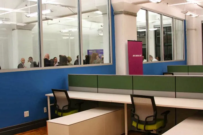 NYU-Poly DUMBO Incubator Picture 8