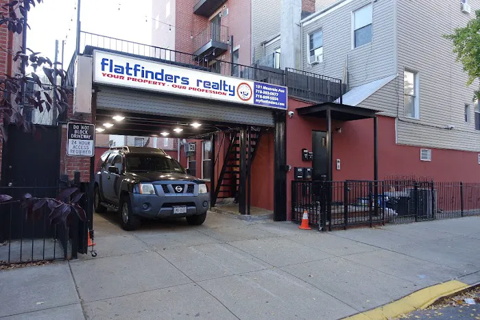 FlatFinders Realty Inc. Picture 3