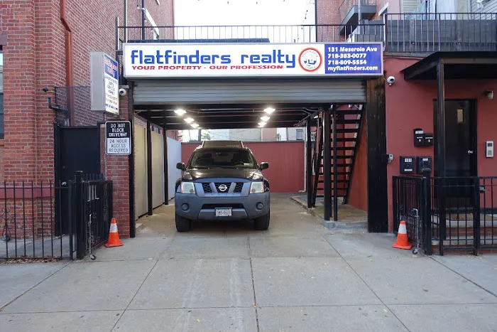 FlatFinders Realty Inc. Picture 2