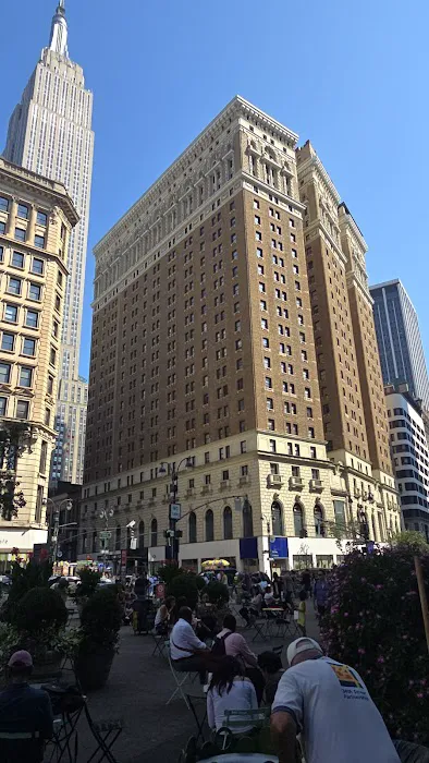 Onyx Real Estate Picture 2