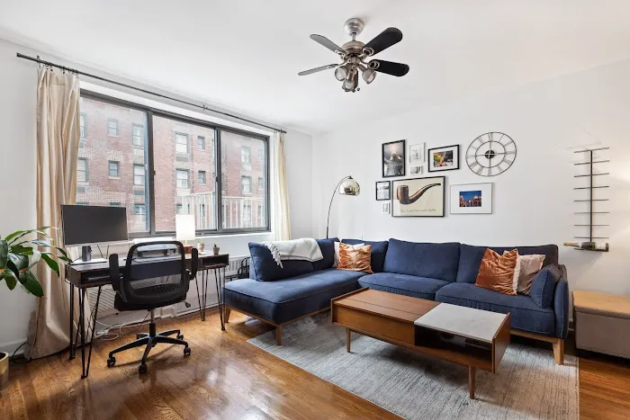 Marc Blum Real Estate Picture 8
