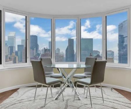 Lior Lev @ Metro Realty (MRNY)