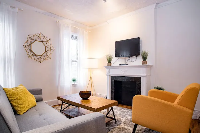 Manhattan Suites | All-Inclusive Furnished Apartments: An Alternative to Hotels, Vacation Rentals, Student Housing Picture 8